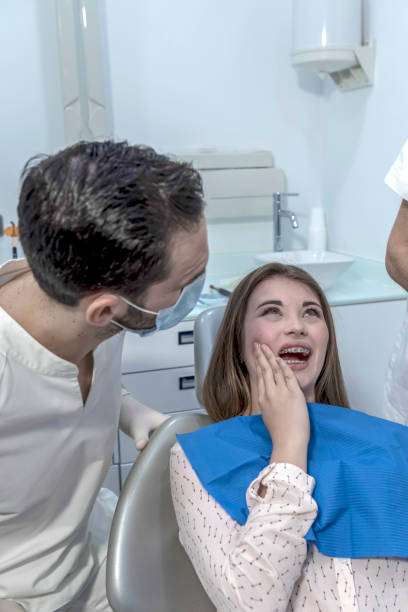 Best Emergency Denture Repair in Lewisburg, KY